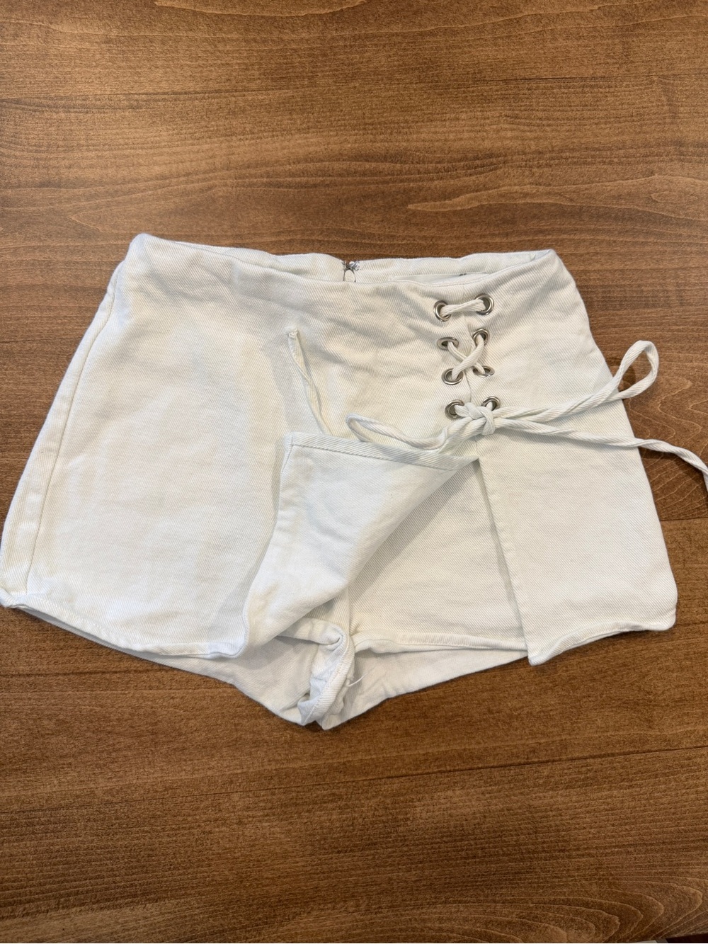 White Lace-Up Mini Skort